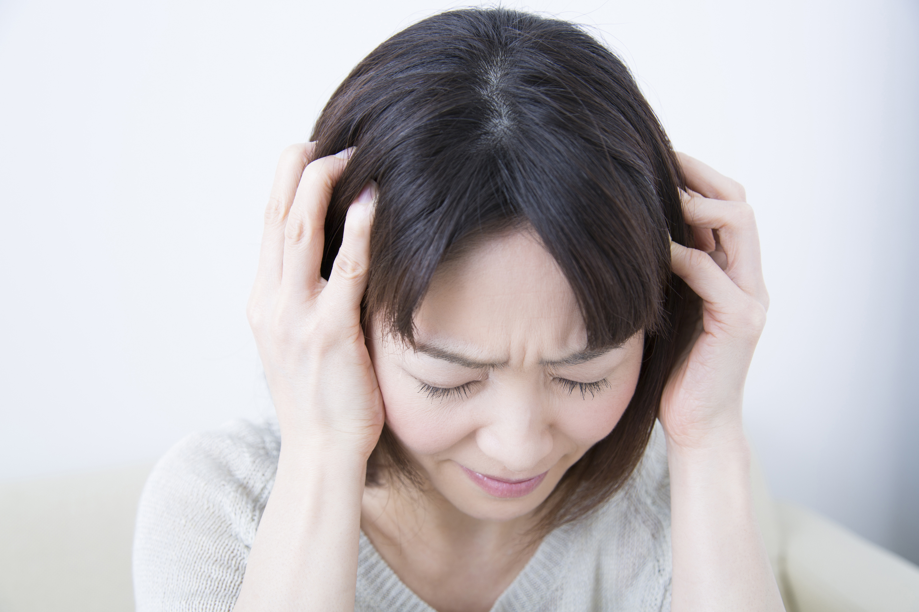 女性の薄い髪は分け目が原因だった 育毛の処方箋 女性の薄い髪は分け目が原因だった 育毛の処方箋